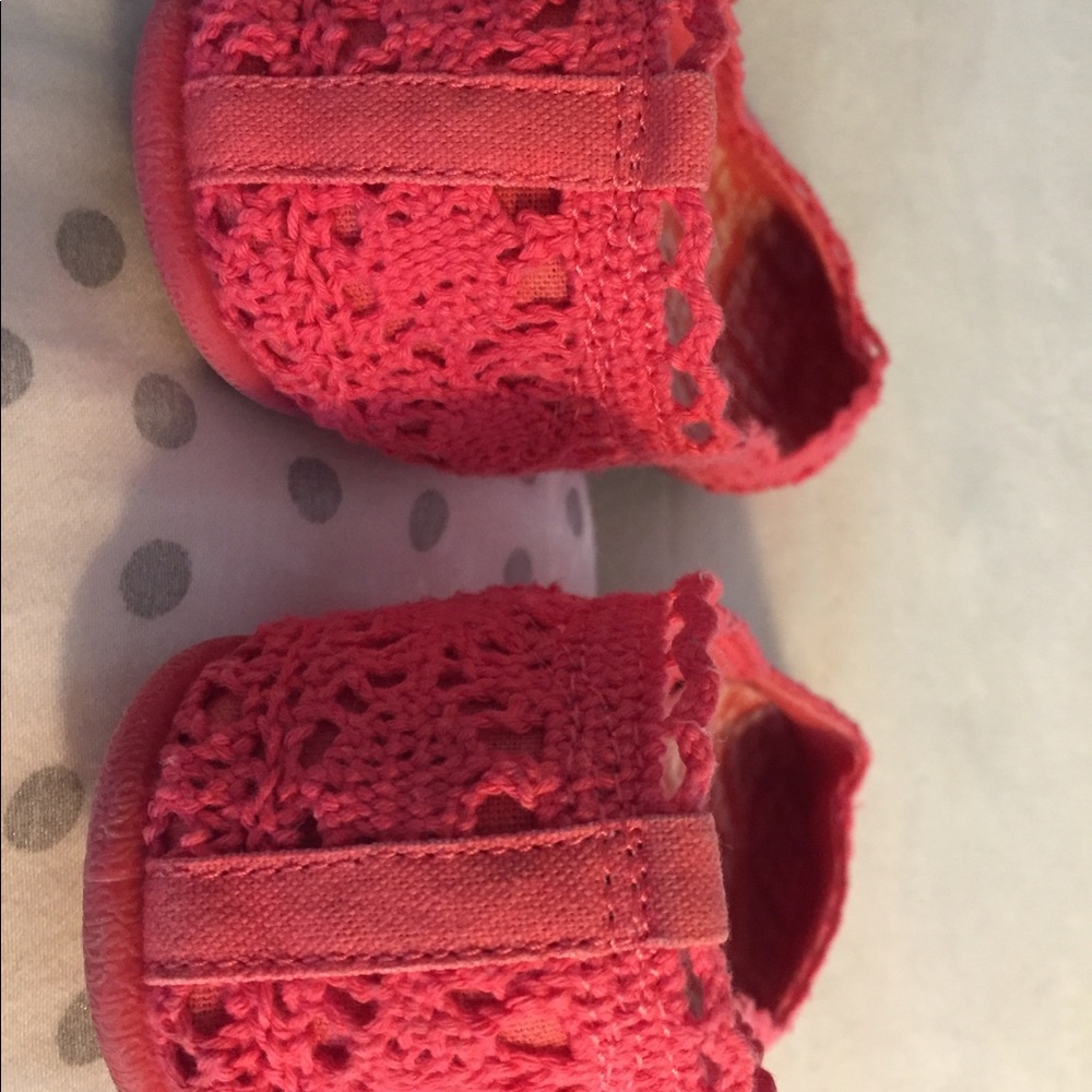 🎀 Pink ‘lacey’ Slip-Ons! ☀️ Size 8. Espadrilles. - Picture 3 of 4